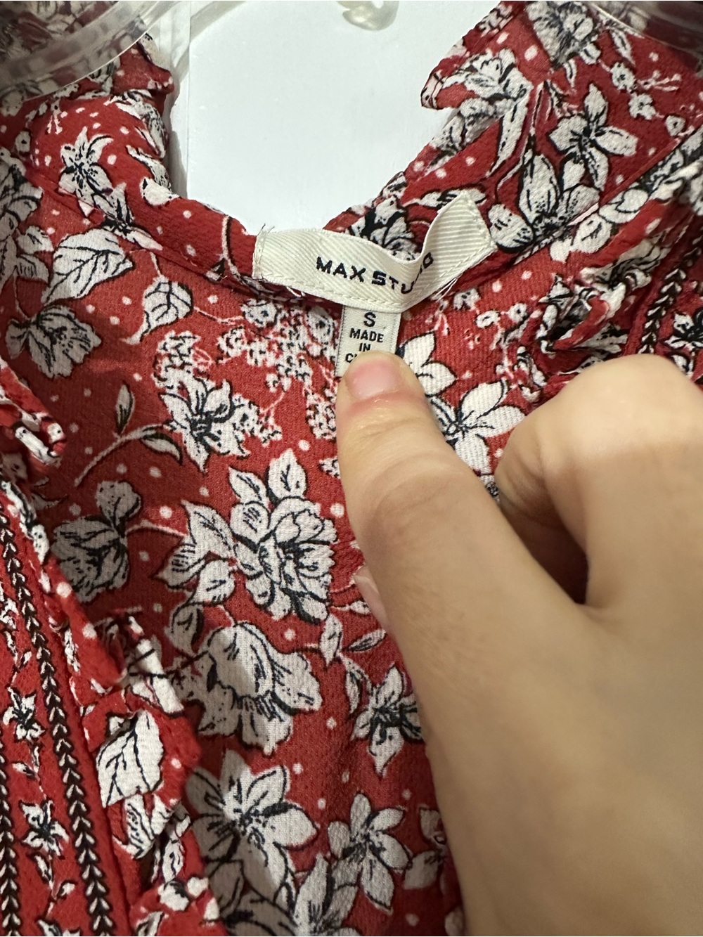 Max Studio Red Floral Maxi Dress with Smocked Waist - gorgeous! - Picture 2 of 8